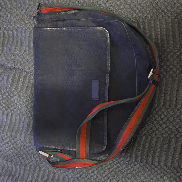 Authentic‎ Gucci GG Supreme Monogram Web Stripe Crossbody Messenger Bag Unisex
